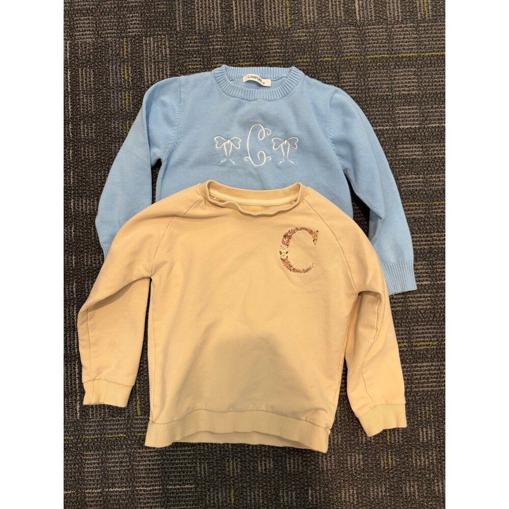 “C” embroidered sweatshirt and sweater